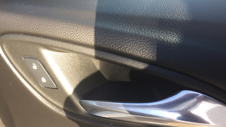 Vauxhall Astra 1.2 Turbo 145 Griffin Edition 5dr Petrol Hatchback